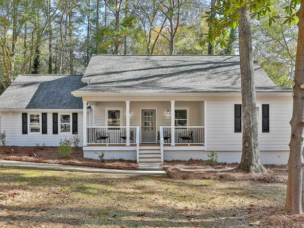 106 Amblewood Ct, Peachtree City, GA 30269