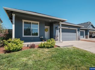 4387 Somerset Dr NE, Albany, OR 97322