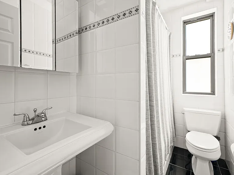 900 W End Ave #5H — Photo 4