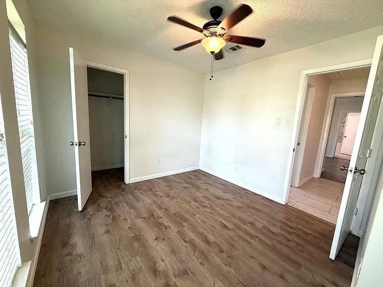 646 Fair Oak Dr — Photo 21