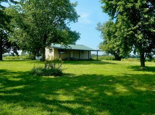 6291 E 5th Rd, Walshville, IL 62091