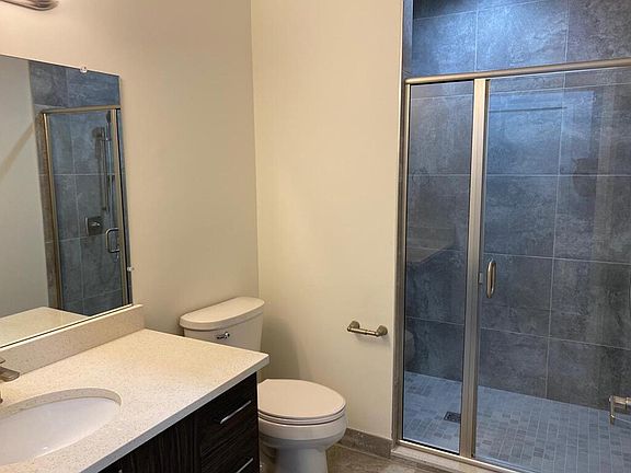 5th image of 22253 Michigan Ave #1