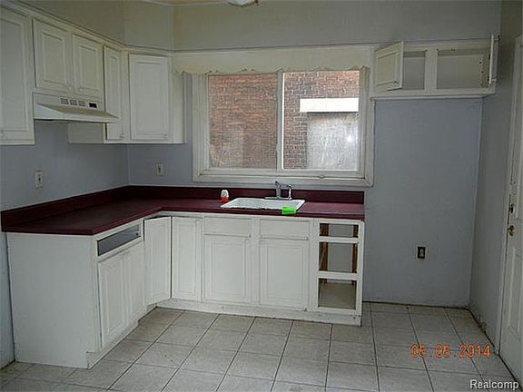 2nd image of 1217 N Rademacher St