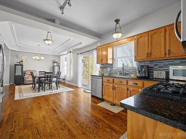 aurora-illinois-67097210 picture