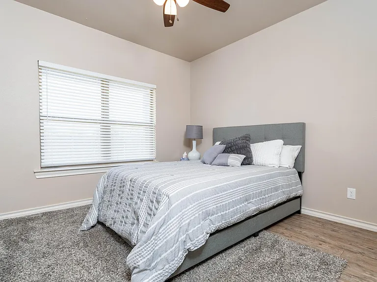 2209 Quitman Ave — Photo 13