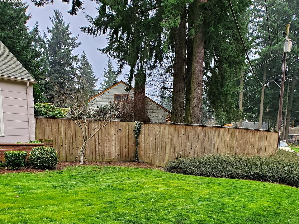2nd image of 1948 NE Bell Dr