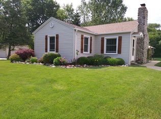 17425 W Elmwood Rd, New Berlin, WI 53146