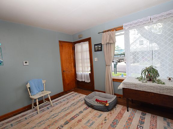 2nd image of 144 Warren Ave
