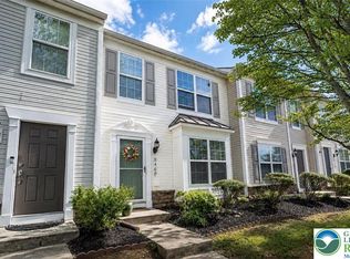 8460 Cromwell Ct, Breinigsville, PA 18031