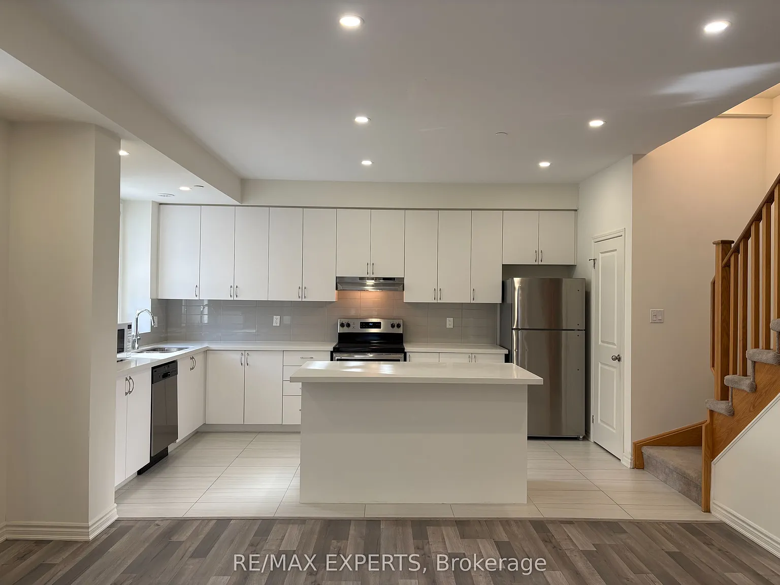 3 bed, $3,650 — Photo 4