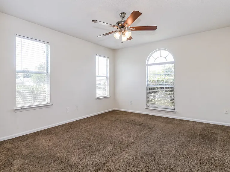 175 Nadia Michelle Ct S — Photo 8