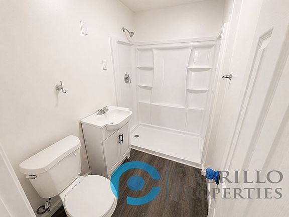 5th image of 2933 Prospect St