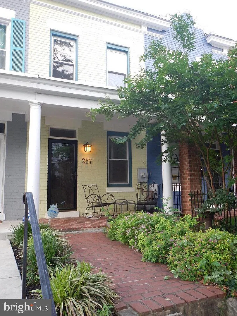 2 bed, 2.5 bath, 980 sqft, $3,000 — Photo 3