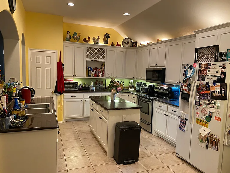 Hideaway Dr — Photo 3