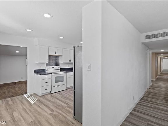 4th image of 6212 Brittany Way