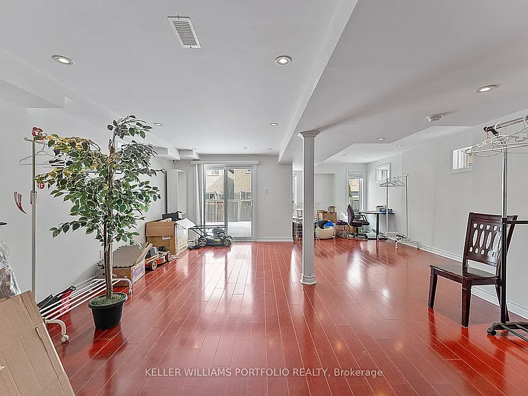 301 Oberfrick Ave — Photo 45