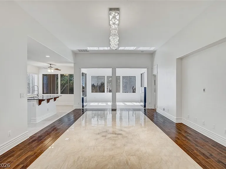 8117 Slate Falls St — Photo 17