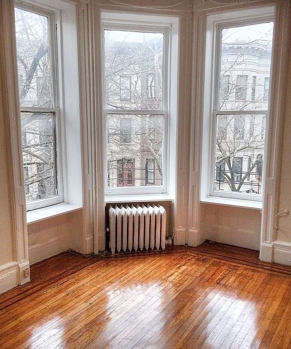 2nd image of 606 2nd St APT 3A