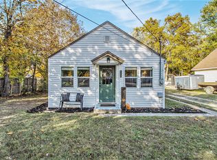 712 Aue Rd, Norton Shores, MI 49441