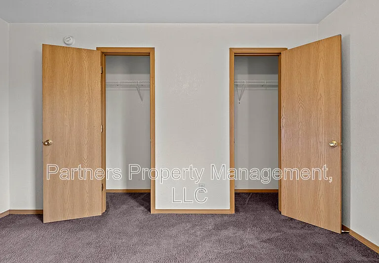 858 S Curtis Ave #1 — Photo 16