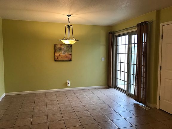 2nd image of 1124 Beauchamp Ave #1124