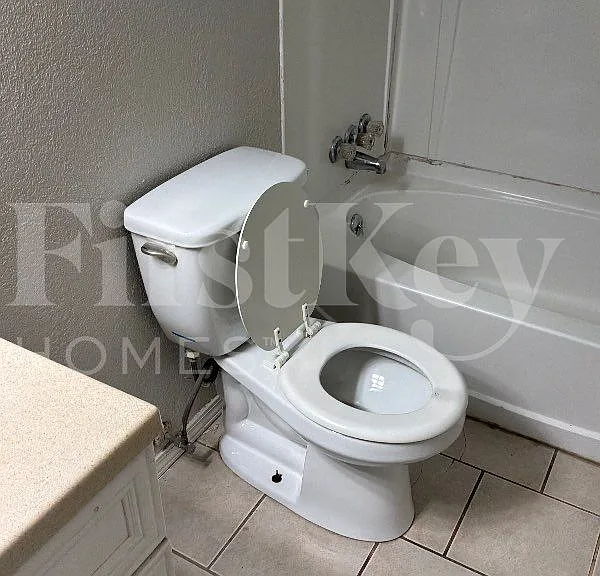 9807 Drury Ave — Photo 11