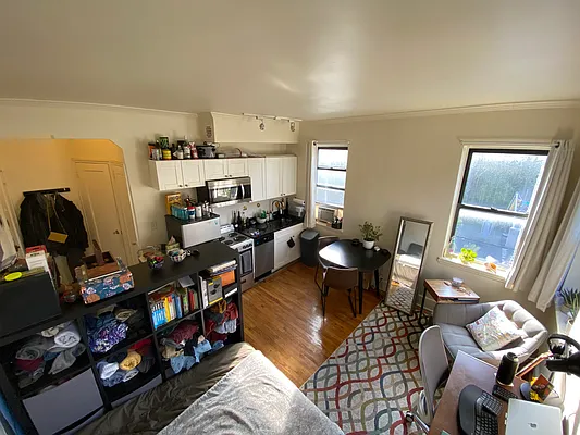 Rented by Immac Realty | media 21