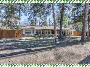 902 Red Bud Ln, Humble, TX 77339