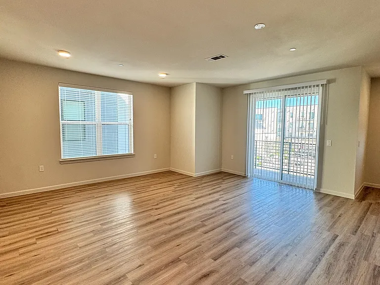 2102 Legacy Dr #TCR — Photo 47