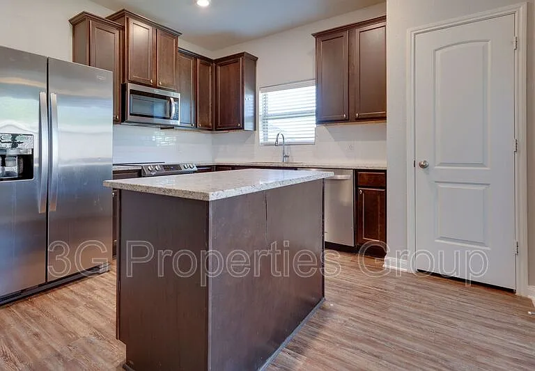 5301 Zara Dr — Photo 12