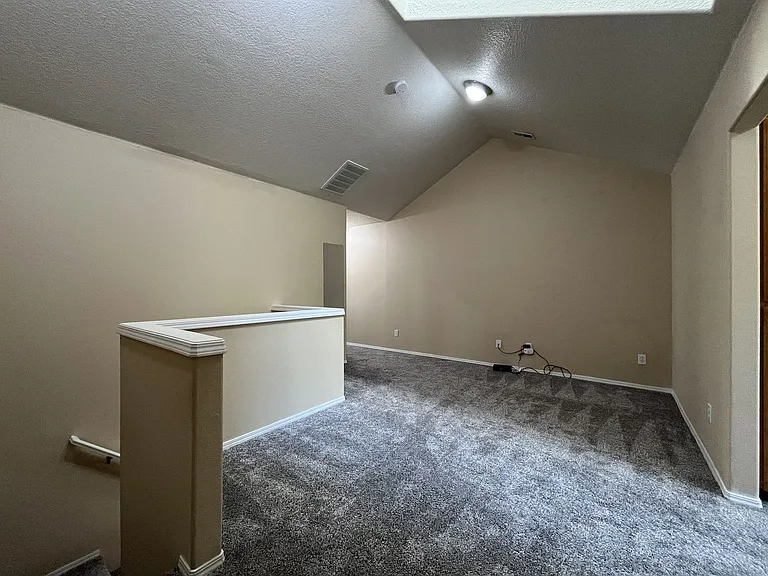 17085 SW Pleasanton Ln — Photo 31