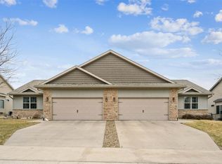 242 S Stewart St, North Liberty, IA 52317
