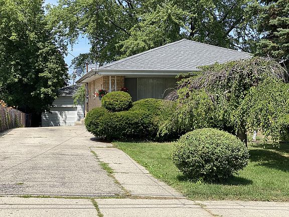 3rd image of 2408 W Catalpa Ave