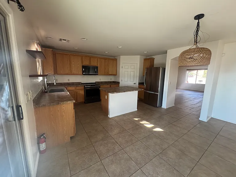 318 S Princess Erica Dr — Photo 1