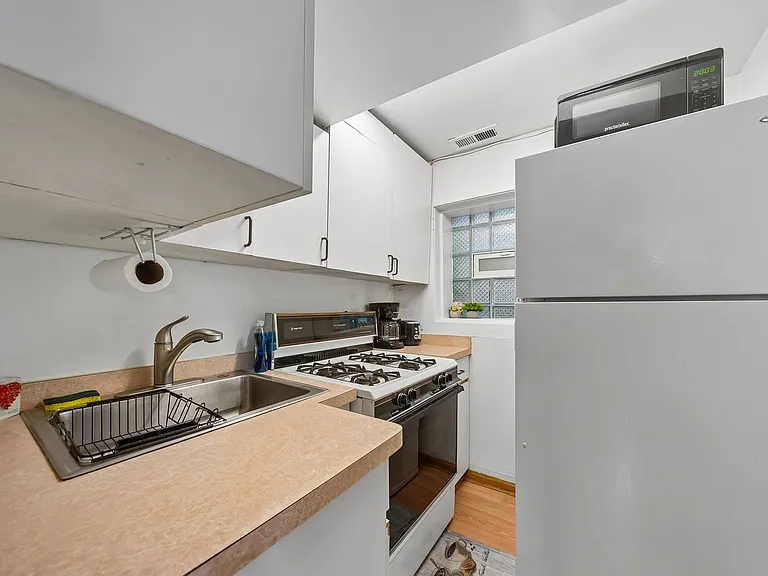 2818 N Ashland Ave #G — Photo 9