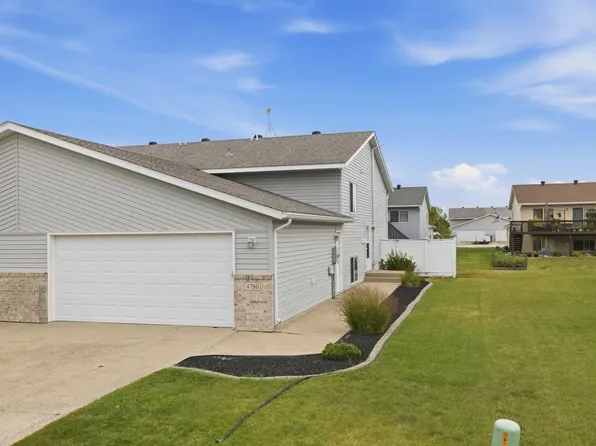 4780 52nd St S, Fargo, ND 58104