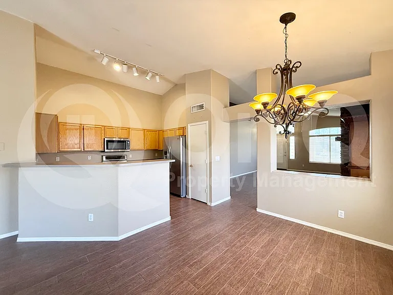 2240 W Rockrose Pl — Photo 8