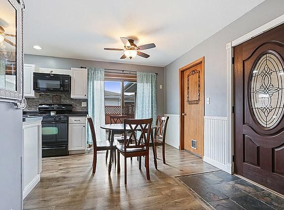 2nd image of 3033 Crescenzo Dr