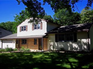 113 Chestnut Dr, Rochester, NY 14624