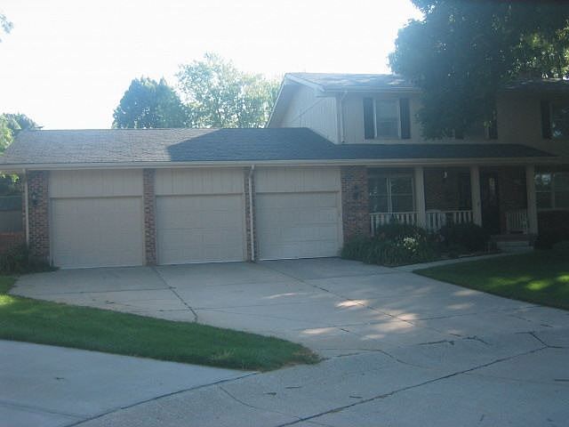1st image of 5605 S 125th Cir