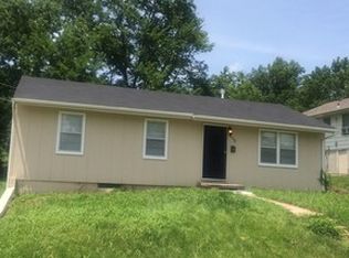 8320 Euclid Ave, Kansas City, MO 64132