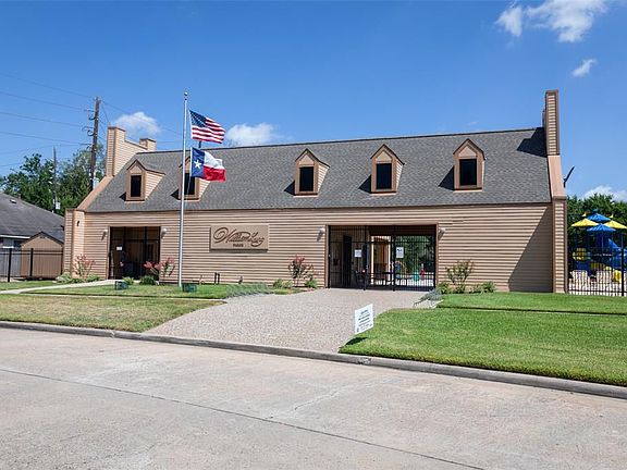 3rd image of 2127 Winter Dale Ct
