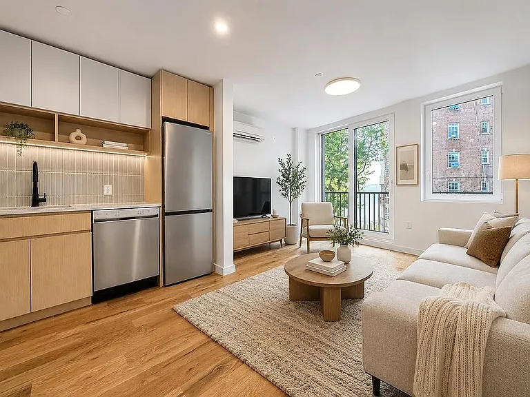205 Cabrini Blvd #D3 — Photo 1
