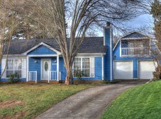 8826 Royal Scot Ln, Charlotte, NC 28227