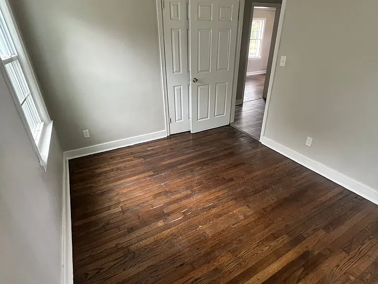 2325 Bancroft St — Photo 15