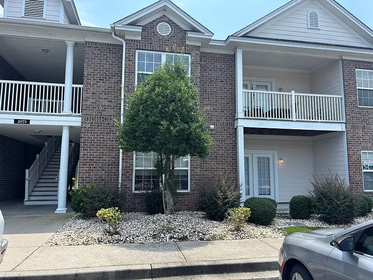 2073 Silvercrest Dr #A — Photo 1