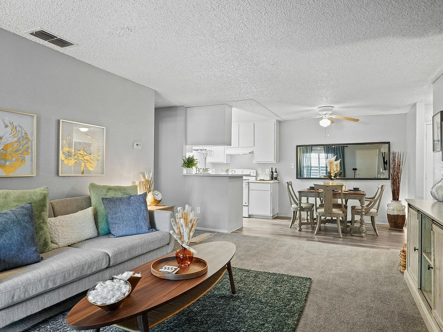 Gold Ridge Apartments — Photo 2