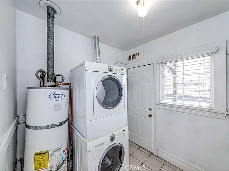 1308 S Van Ness Ave — Photo 9
