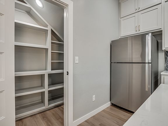3rd image of 11329 N Blackwelder Ave #2BB