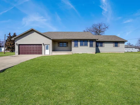 301 W Larson Ave, Malden, IL 61317